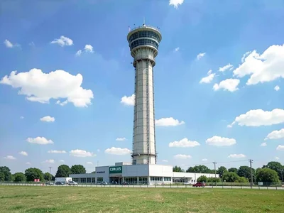 Cumulus field with one dominant tower