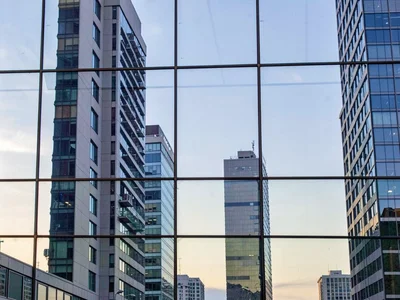 Multiple buildings creating gradient reflection field