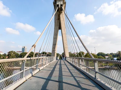 Pedestrian bridge cables