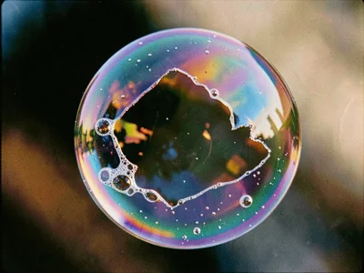 Film colors at moment before burst
