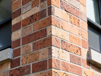 Brick coursing pattern at corner