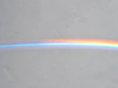 Clean spectrum line across neutral background