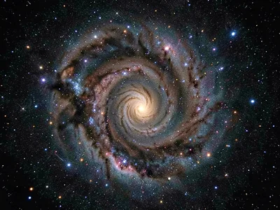 Face-on spiral showing perfect symmetry