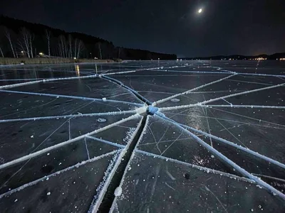 Night freeze adding new ice skin