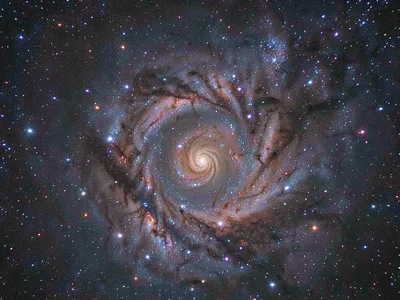 Face-on spiral showing perfect symmetry