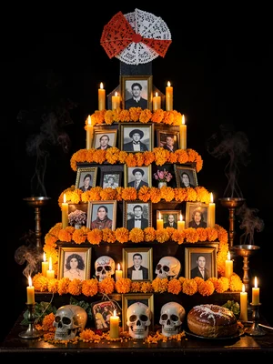 Elaborate four-tier ofrenda full composition