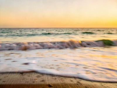 Golden hour warm blur bands