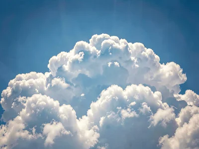 Cloud bank with hard edge against crystal clear atmosphere