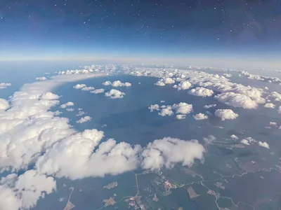 High altitude lens-shaped clouds in the transition zone