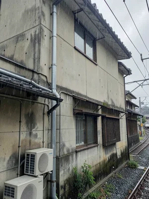 Machiya back utilities