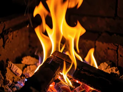 Cooling fire showing color temperature drop