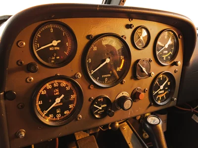 Analog Six-Pack Instrument Cluster Cockpit