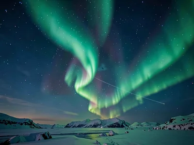 Aurora time-streak showing motion over minutes