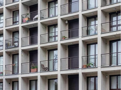 Balcony repetition with variation