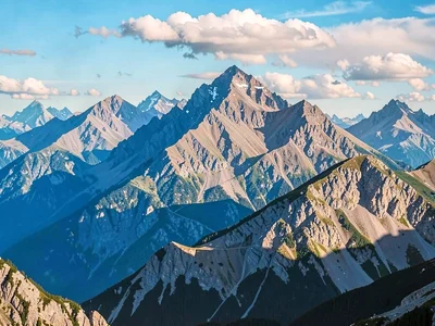 Mountain range sweep