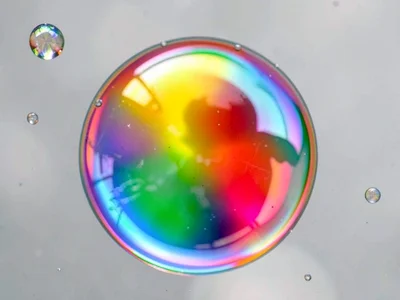 Dome bubble showing complete color range