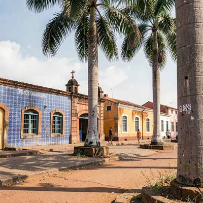Portuguese colonial tropicália in Maputo, Mozambique, Praca dos Trabalhadores Po