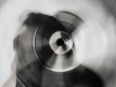 Rotational blur around center point