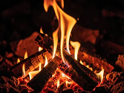 Cooling fire showing color temperature drop