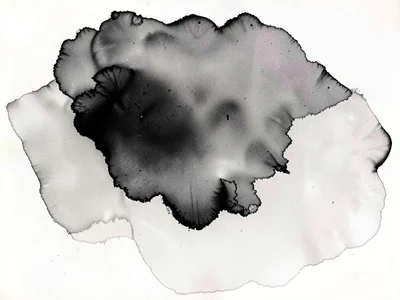 Ink edge diffusing into clear water