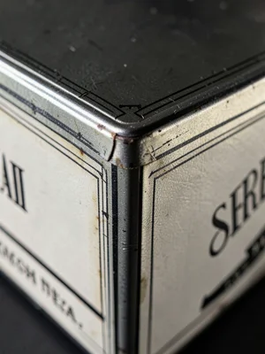 Tea Tin Lithograph Corner Registration Macro