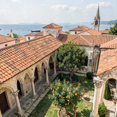 Franciscan cloister garden