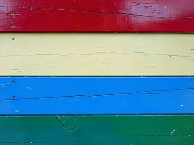 Painted fence boards as stripes