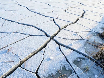 Crack pattern showing stress distribution