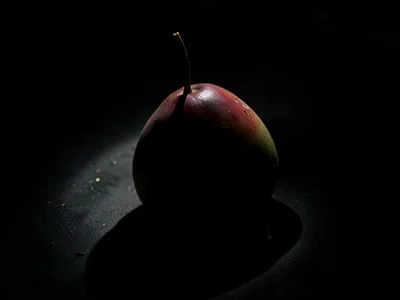 Object spotlight darkness around
