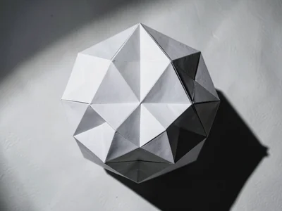 Icosahedron Overhead