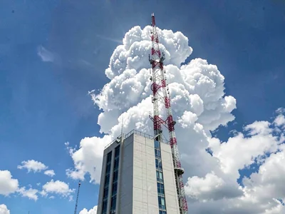 Cumulus congestus showing vertical energy