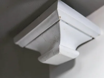 Cornice detail showing profile