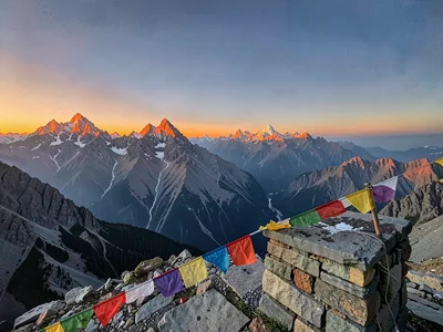Himalayan sunrise alpenglow