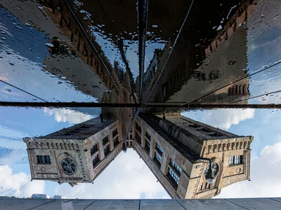 Architecture doubled in wet surface