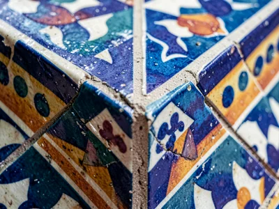 Corner detail where two patterns must resolve