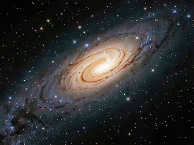 Lenticular galaxy transitioning between types