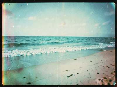 Beach with aqua color shift