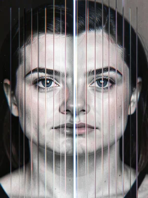 Lenticular flip between two faces, exact midpoint where both faces share feature