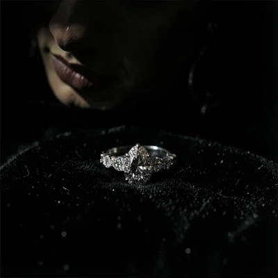 Jewelry on black velvet, directional light