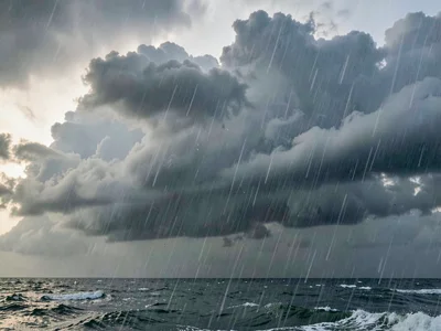 Wind-driven rain beginning horizontal