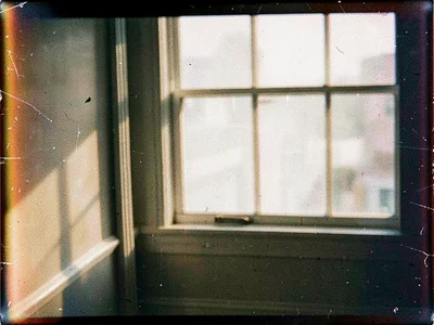 Window light with base fog reducing contrast
