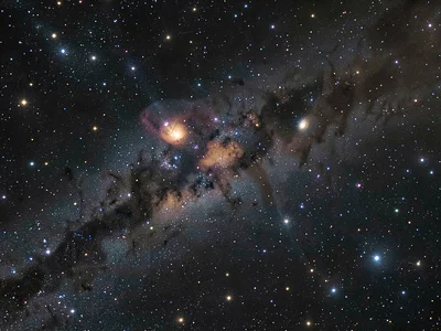 Compact galaxy group gravitationally bound