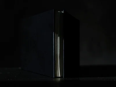 Book spine single light