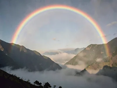 Glory rainbow around own shadow