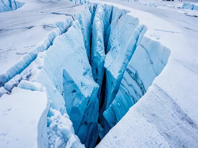 Crevasse depth showing color intensification