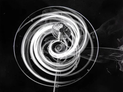 Air flowing through fan showing spiral wake pattern