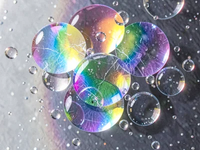 Overlapping spectra from multiple crystal drops