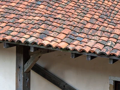 Roof tile overlap pattern
