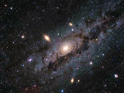 Supernovae visible in distant galaxy