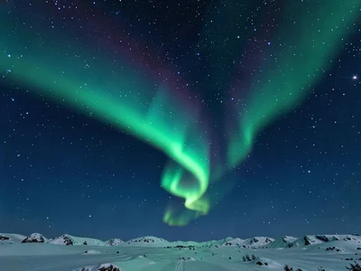 Faint aurora against deep star field